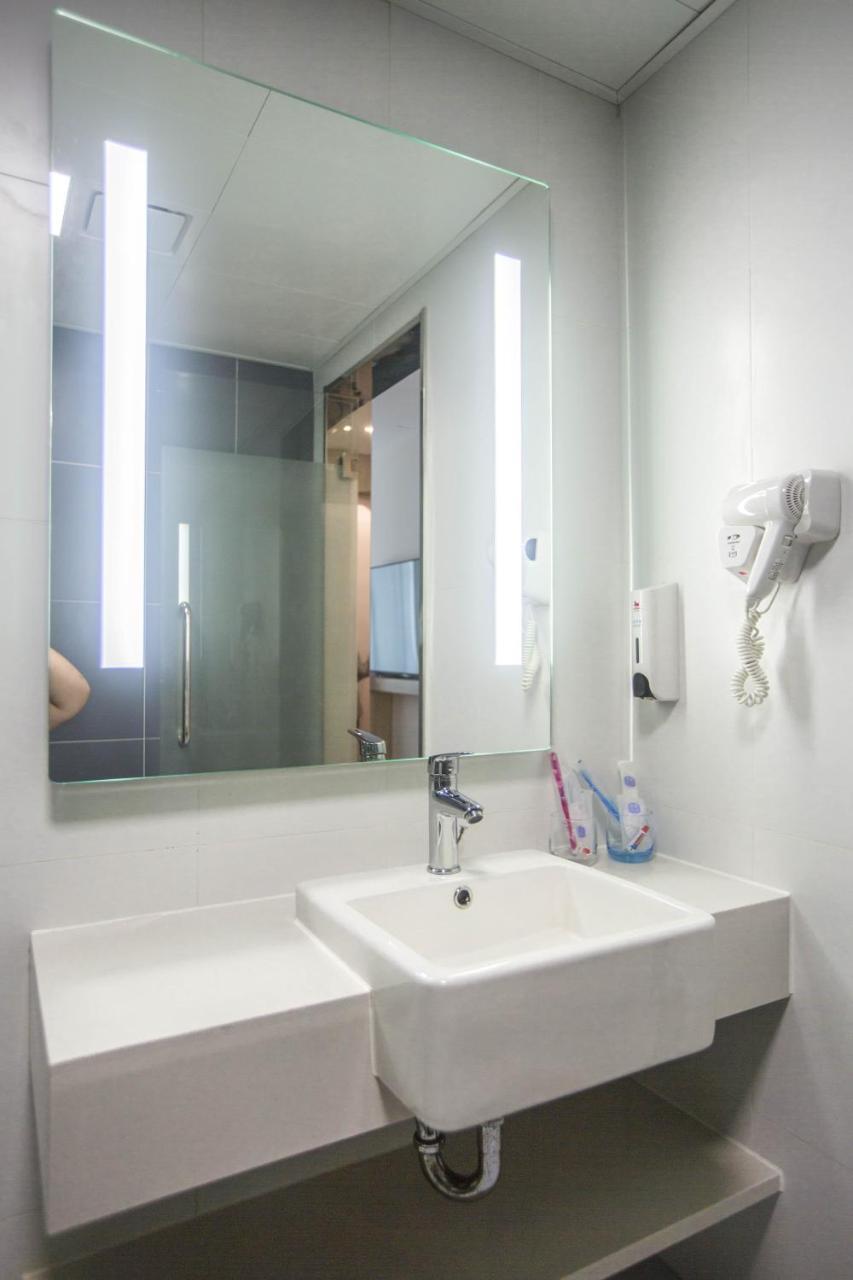 Hanting Premium Hotel Shanghai Plaza 66 מראה חיצוני תמונה